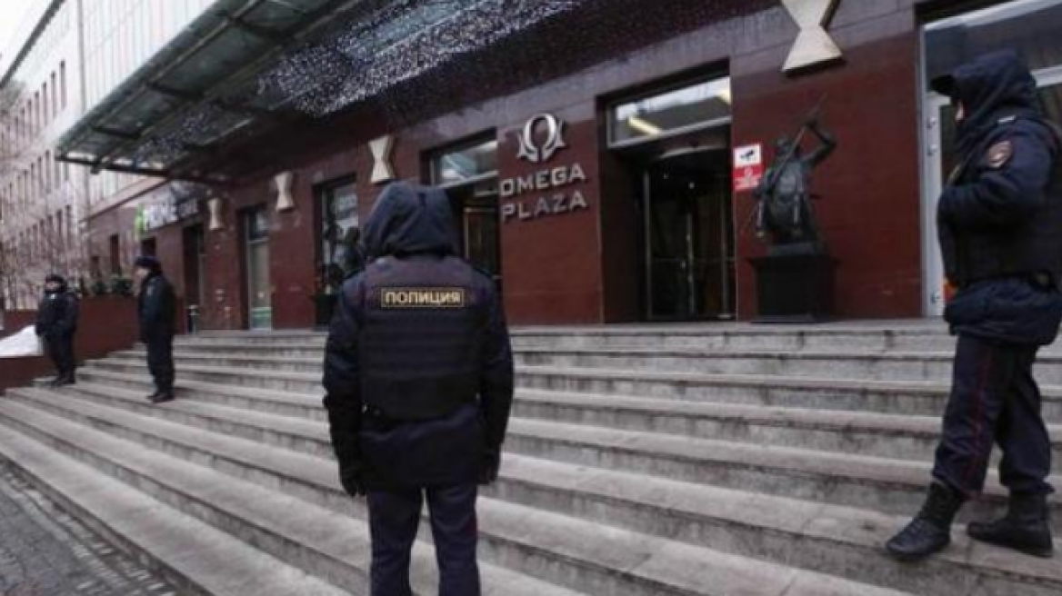 Ρώσοι αστυνομικοί εισέβαλαν στα γραφεία Ναβάλνι, του αντιπάλου του Πούτιν